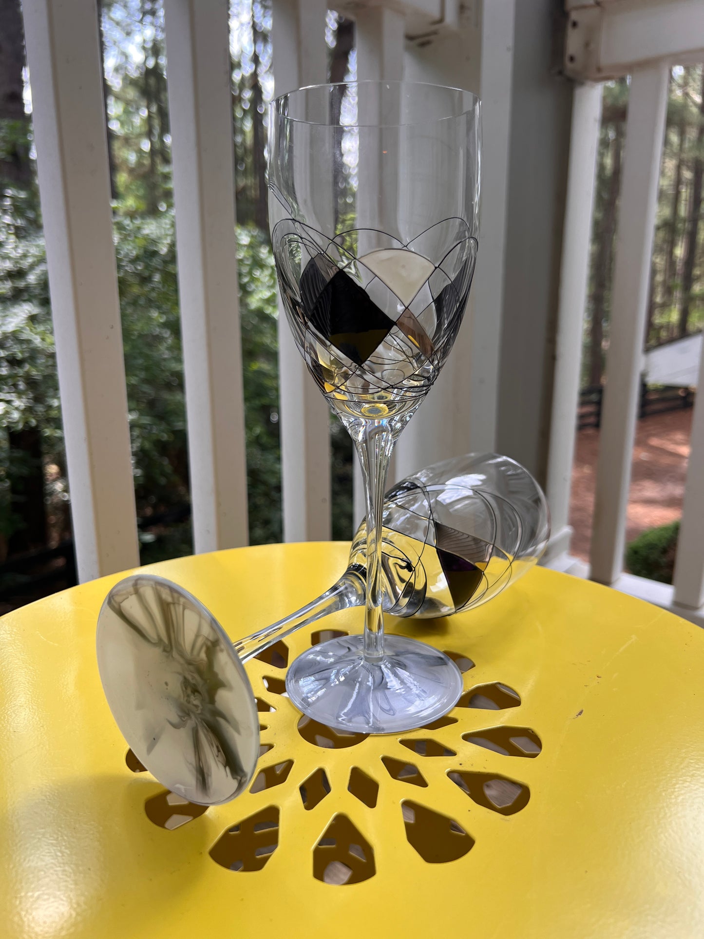Custom Paint-Dipped White Wine Glass Set - Black & White